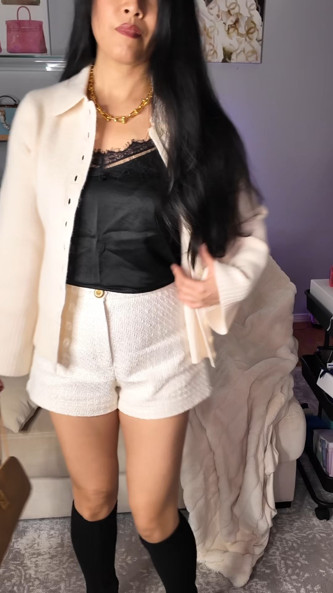 ✨ Effortless Elegance Meets Modern Edge ✨
This look blends cozy sophistication with everyday chic — the J.Crew Milano-Stitch Cinched-Waist Cardigan adds refined structure, while the BCBGMAXAZRIA Tweed Shorts bring a playful yet polished vibe. Finish it off with the Teddy Blake Dana Dollarino 11” Bag for that timeless touch of luxury. 🖤✨

👉 Shop the full outfit and discover more curated favorites on my LTK page!

#LTKSeasonal #LTKFindsUnder100 #LTKStyleTip