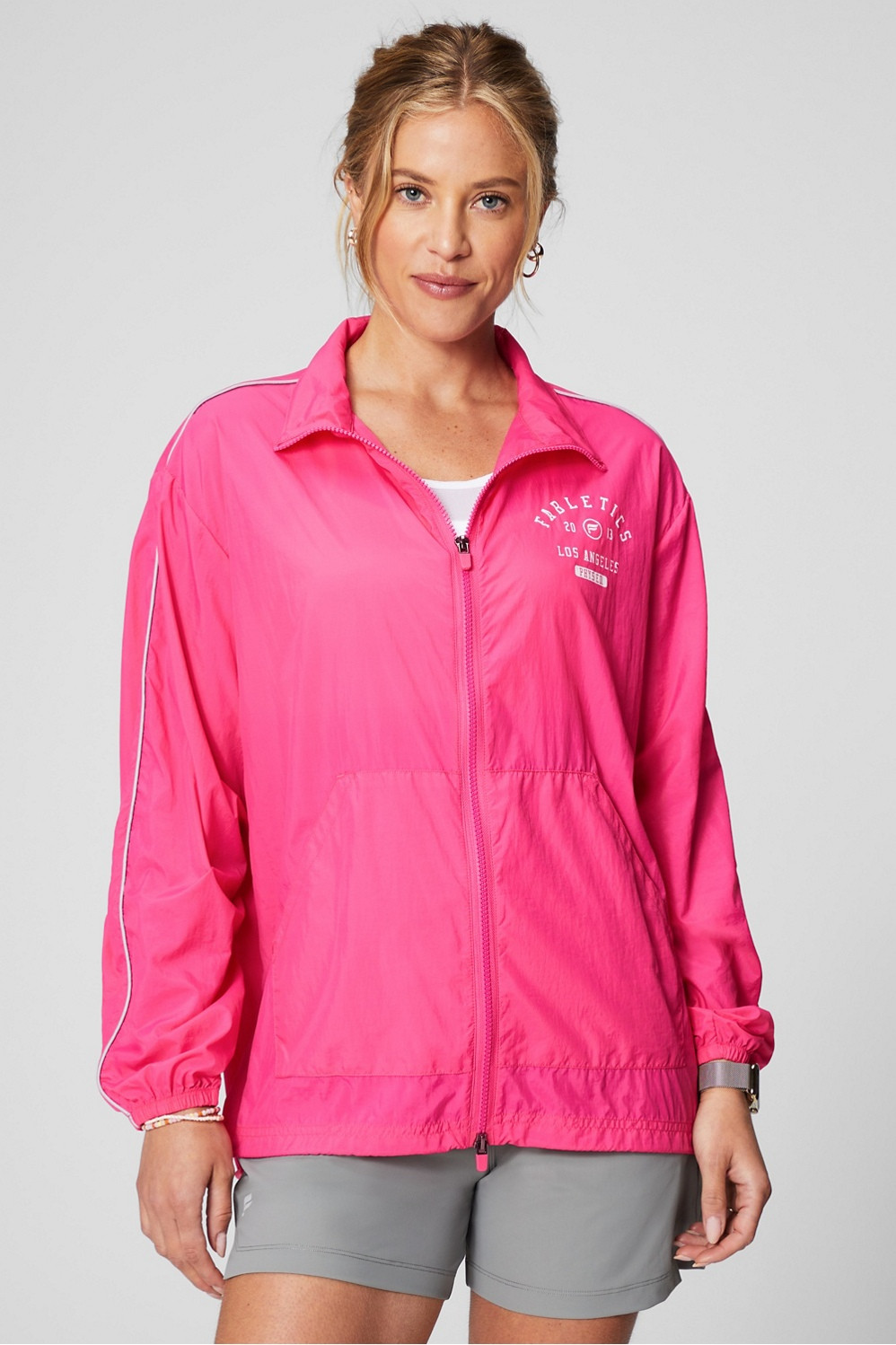 Oversized Flyweight Windbreaker | Fabletics - North America