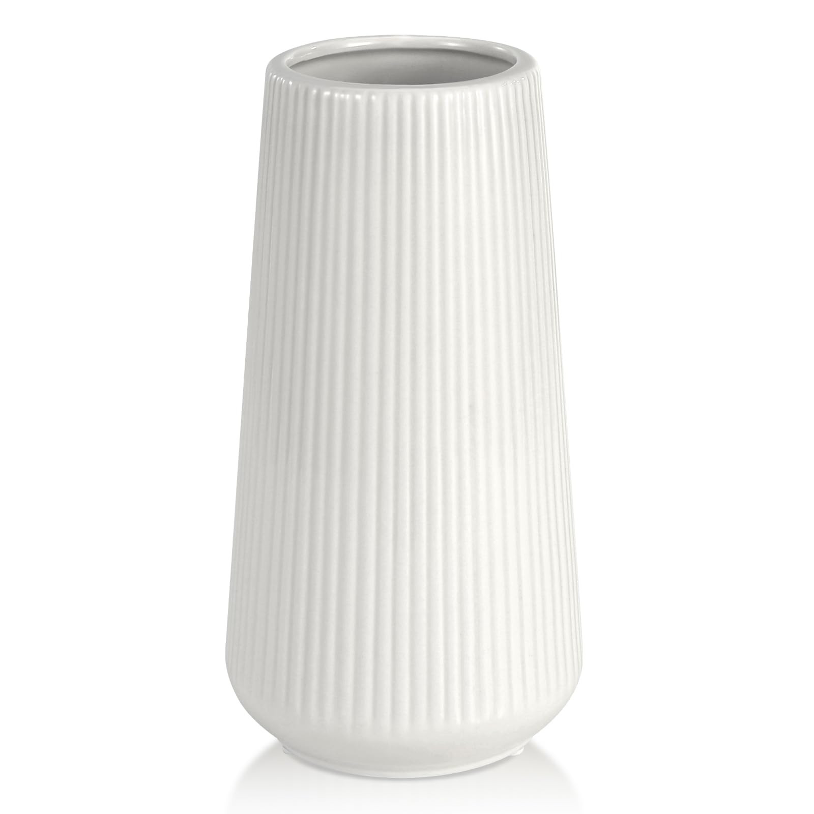 White Ceramic Vase, GUKJOB Small Cute Flower Vase for Pampas Grass, Home, Living Room, Dining Tab... | Amazon (US)