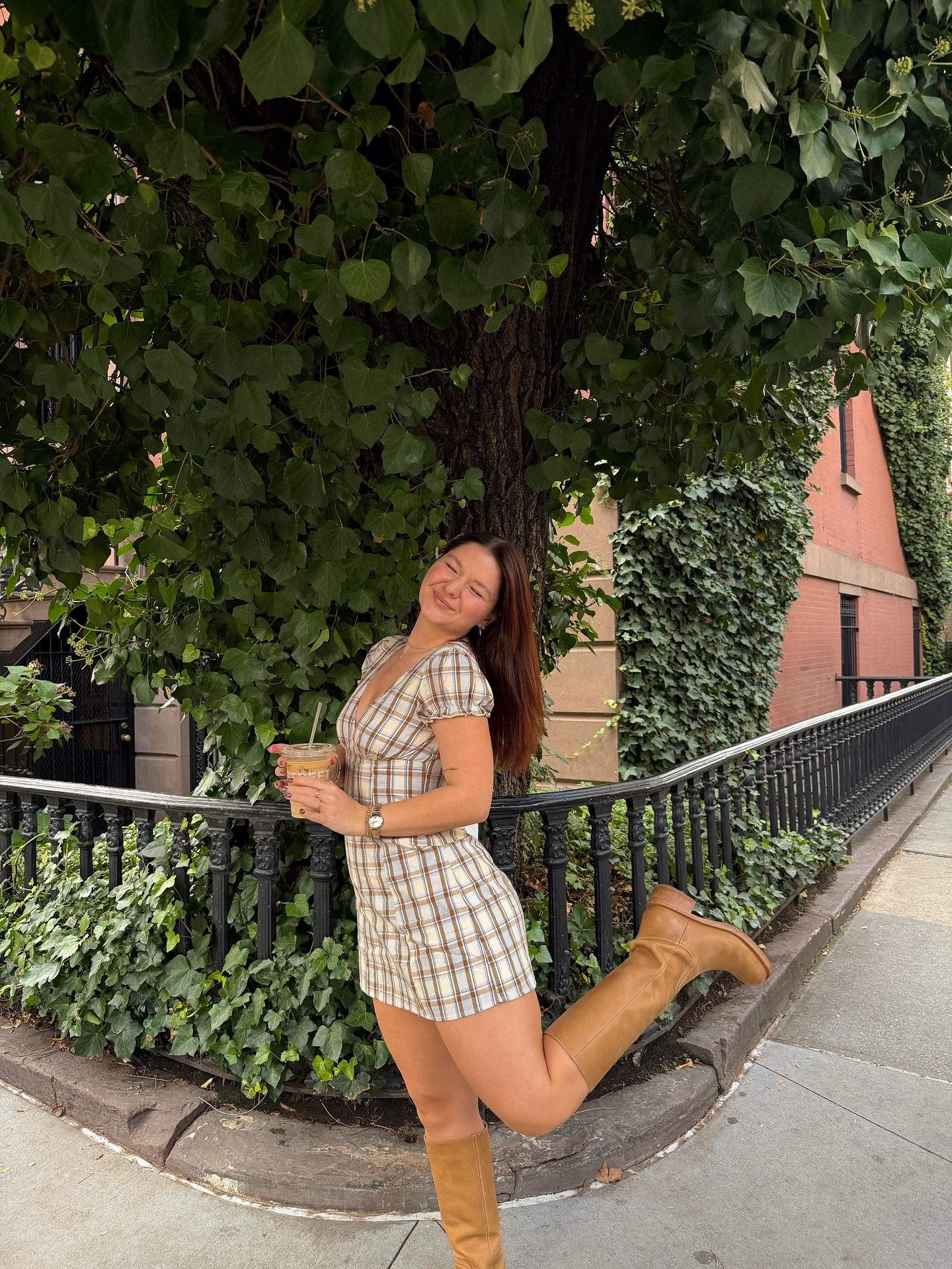 October in New York is my favorite 🚕🍂 and I love this dress <3 