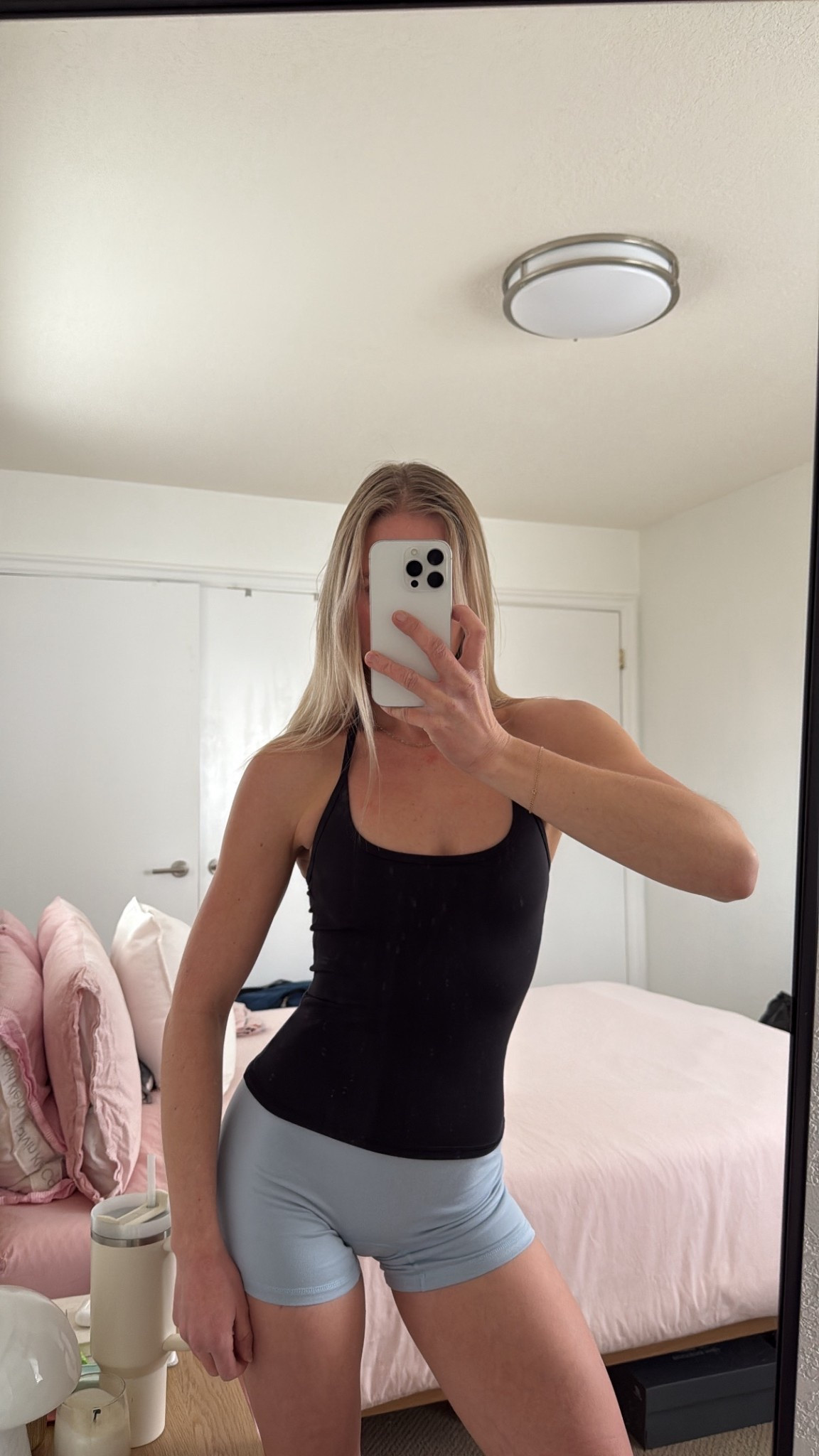 the best halter top for workouts ever!!! i wear an xs 

#LTKcanada #LTKpetite #LTKfitness