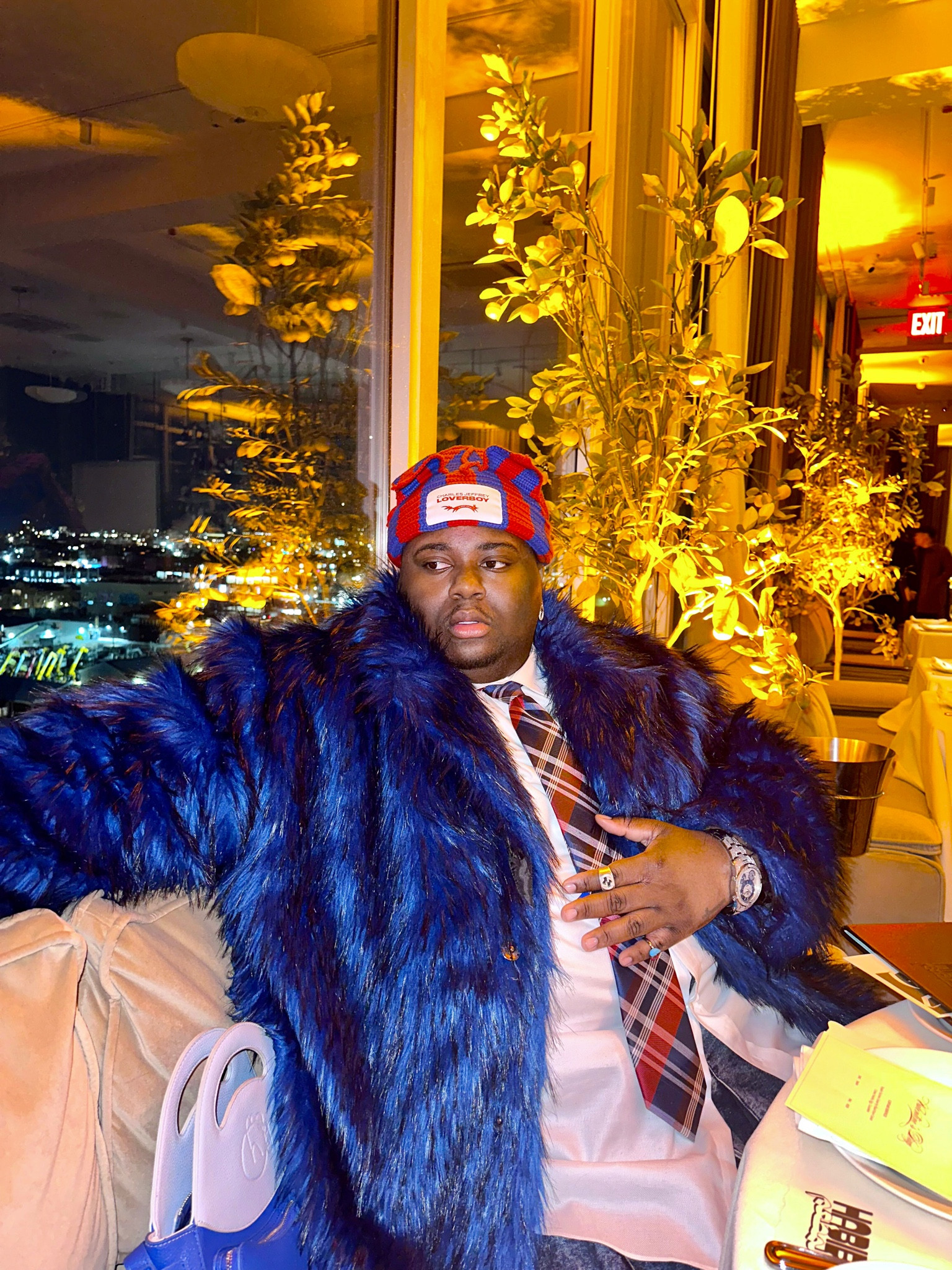 What’s the winter without a colorful fur coat 🧥 

#LTKmens #LTKplussize #LTKstyletip