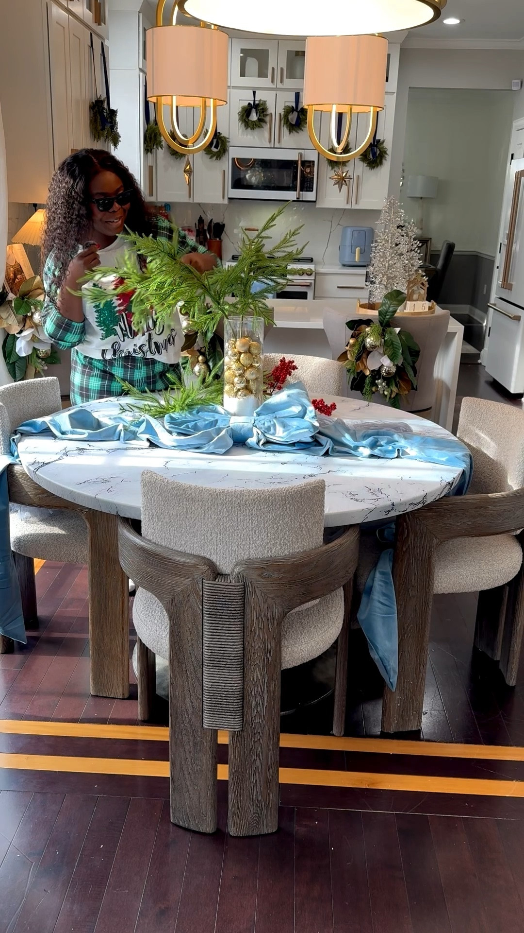 #ad #targetpartner Decorating this round table and being able to capture everything hands free with these @raybanmeta glasses felt so good!👌🏾 I didn’t realize how much I needed these until today 😅 No pausing, no adjusting tripods, this made everything feel easier and way more fun 😅
If you’re a creator, a decorator, or just someone who loves convenience, this is such a vibe 🤎Purchase at Target and 5% off with RedCard with 25% off discount for RBM Gen 1 now through 1/11 

#LTKHome #LTKHoliday #LTKGiftGuide