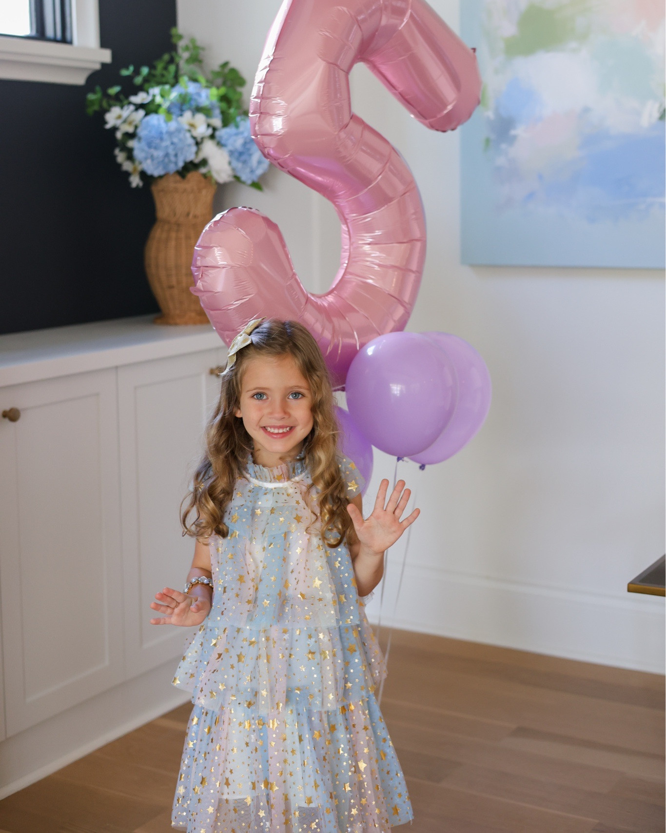 Sparkly stars and ruffles for this girl’s birthday 🎉 ✨💕 The perfect dress for all the girly girls!

#LTKKids