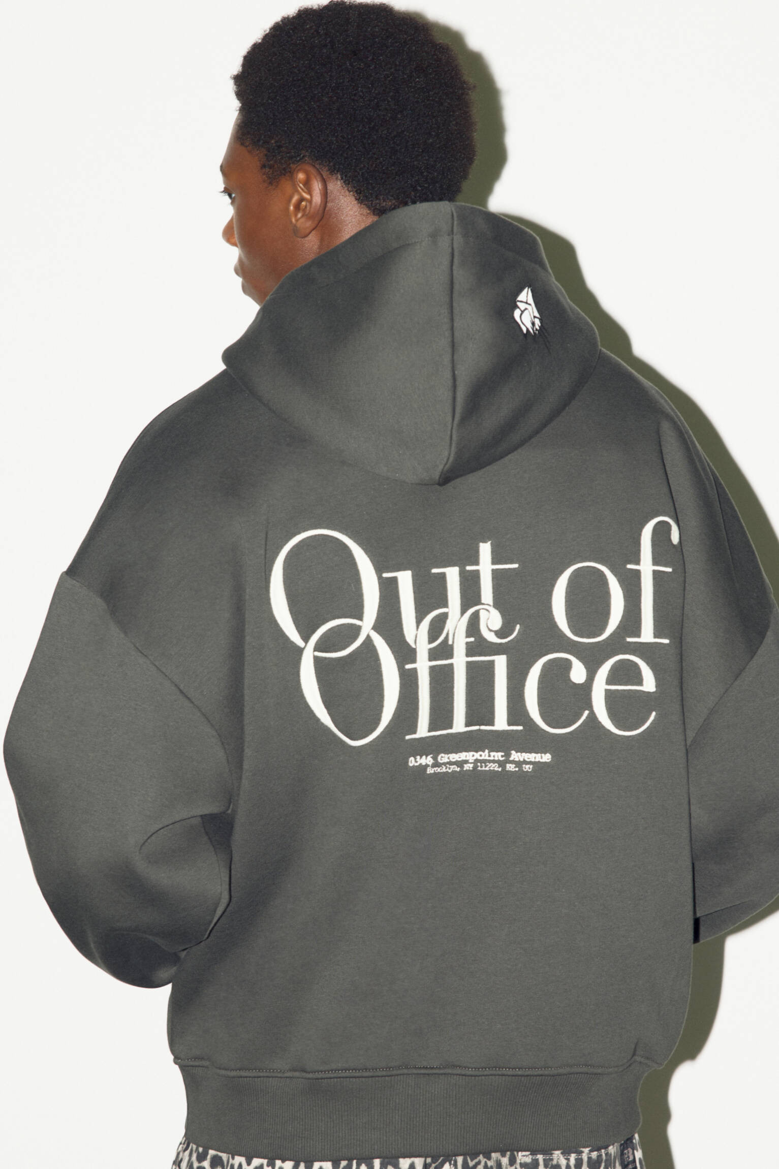 Out of office hoodie - pull&bear | PULL and BEAR UK