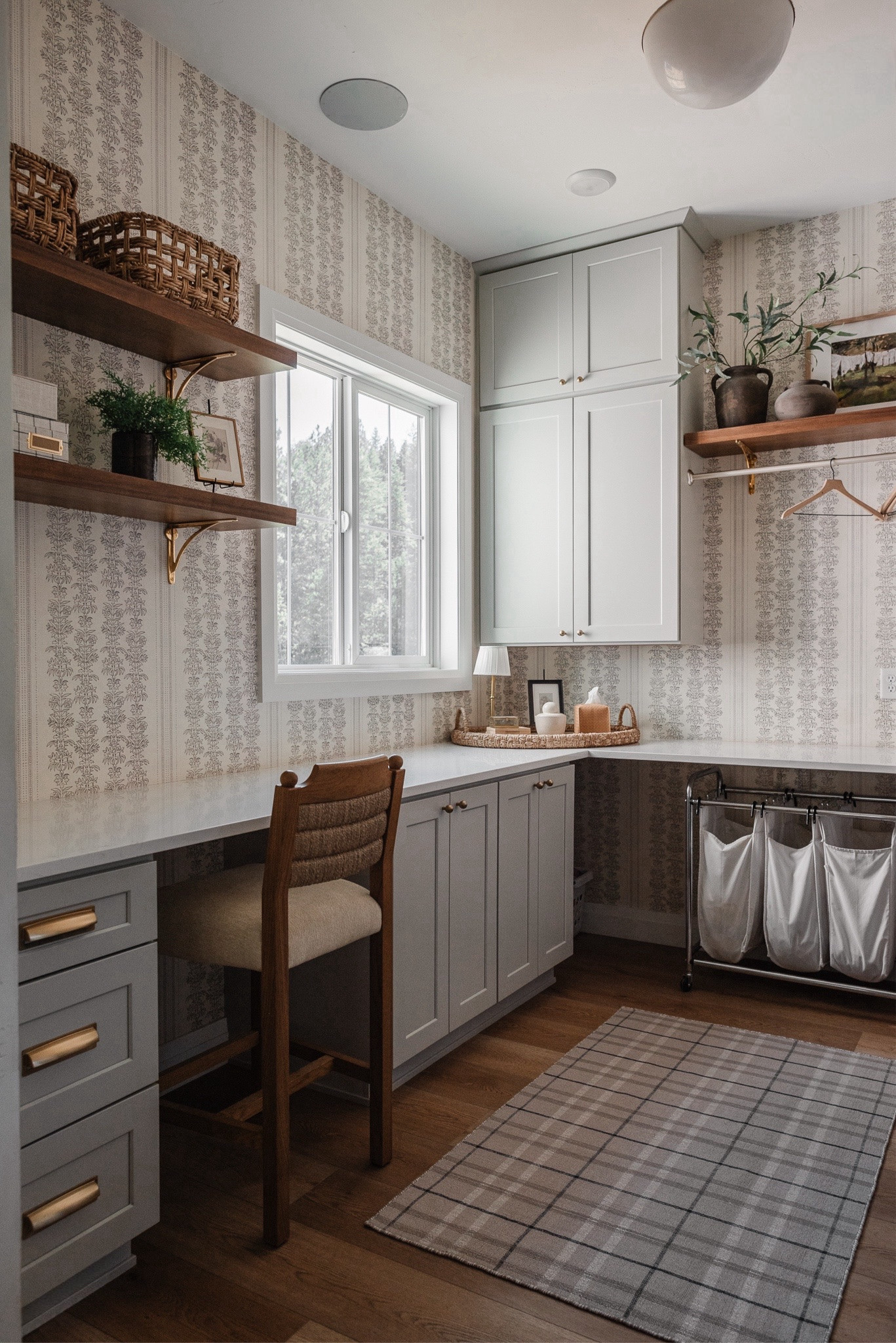 Our laundry room has been a bestselling space lately, sharing all the links!

Laundry room, wallpaper, laundry room decor, floral wallpaper, laundry hamper, laundry room ideas, neutral home, home decor, shelf decor