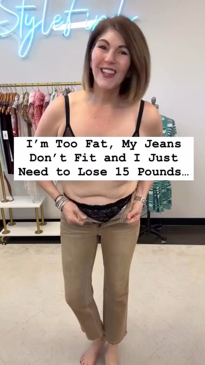 Stop tolerating clothes that don’t fit! It’s crushing your groove and affecting your confidence😳

Instead, take the damn thing off and put something in that fits you like a glove. You’ll see yourself differently - and it can affect your day as well as your life! 💯

Drop a 👌 if you’re ready to wear clothes that fit!👇