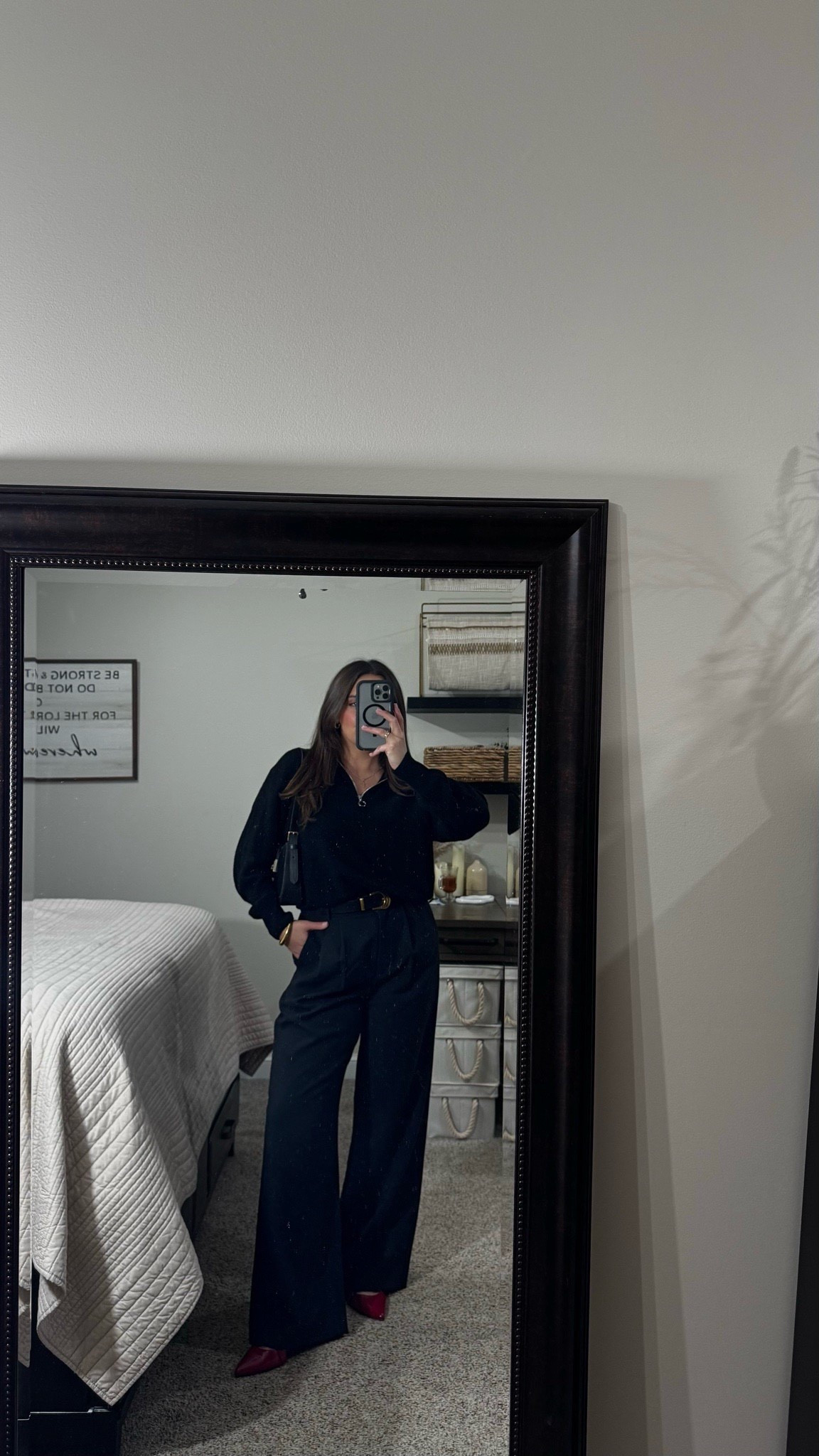 Size M sweater 
Size 29 trousers

#LTKootd