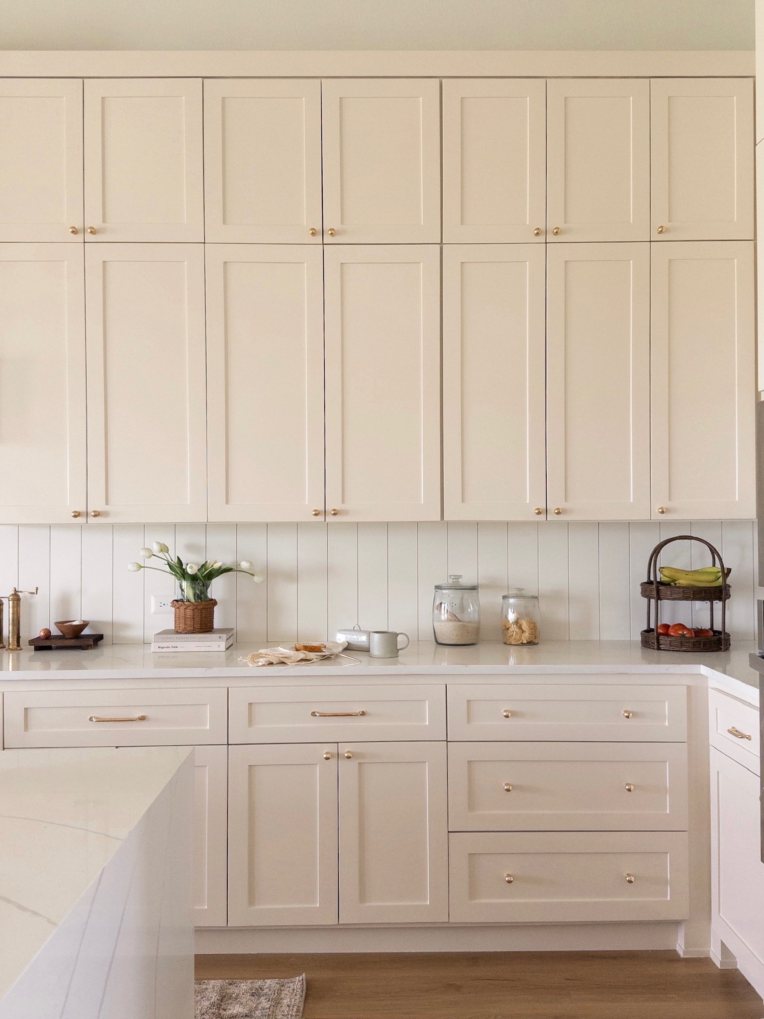 Spring kitchen inspo

kitchen cabinet inspo, neutral kitchen, kitchen finds, cottage kitchen

#LTKSeasonal #LTKHome