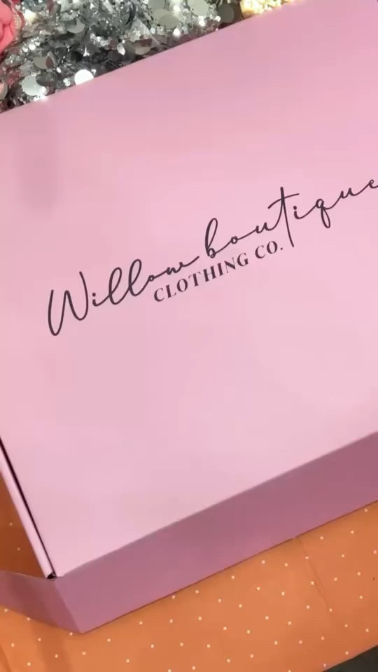 Would you wear a Valentine’s themed sweatshirt after Valentine’s Day if it’s incredibly cute? Of course you would! Why not?! These Valentine Bundles from WillowBoutique are definitely a must have!

#LTKStyleTip #LTKSeasonal #LTKFindsUnder100