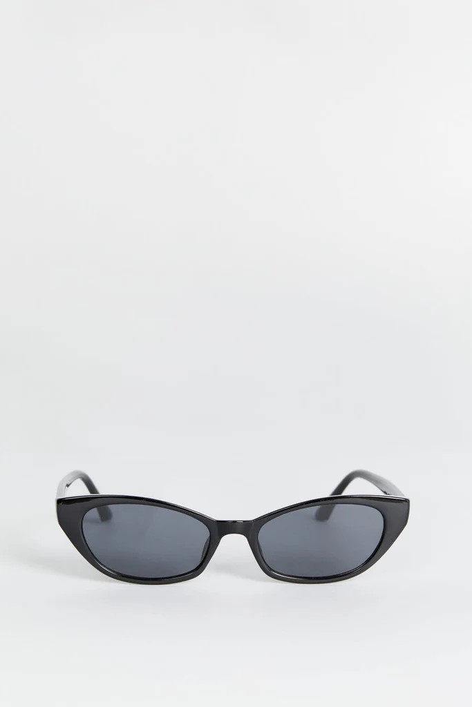 BENJI BLACK CAT EYE SUNGLASSES | DISSH
