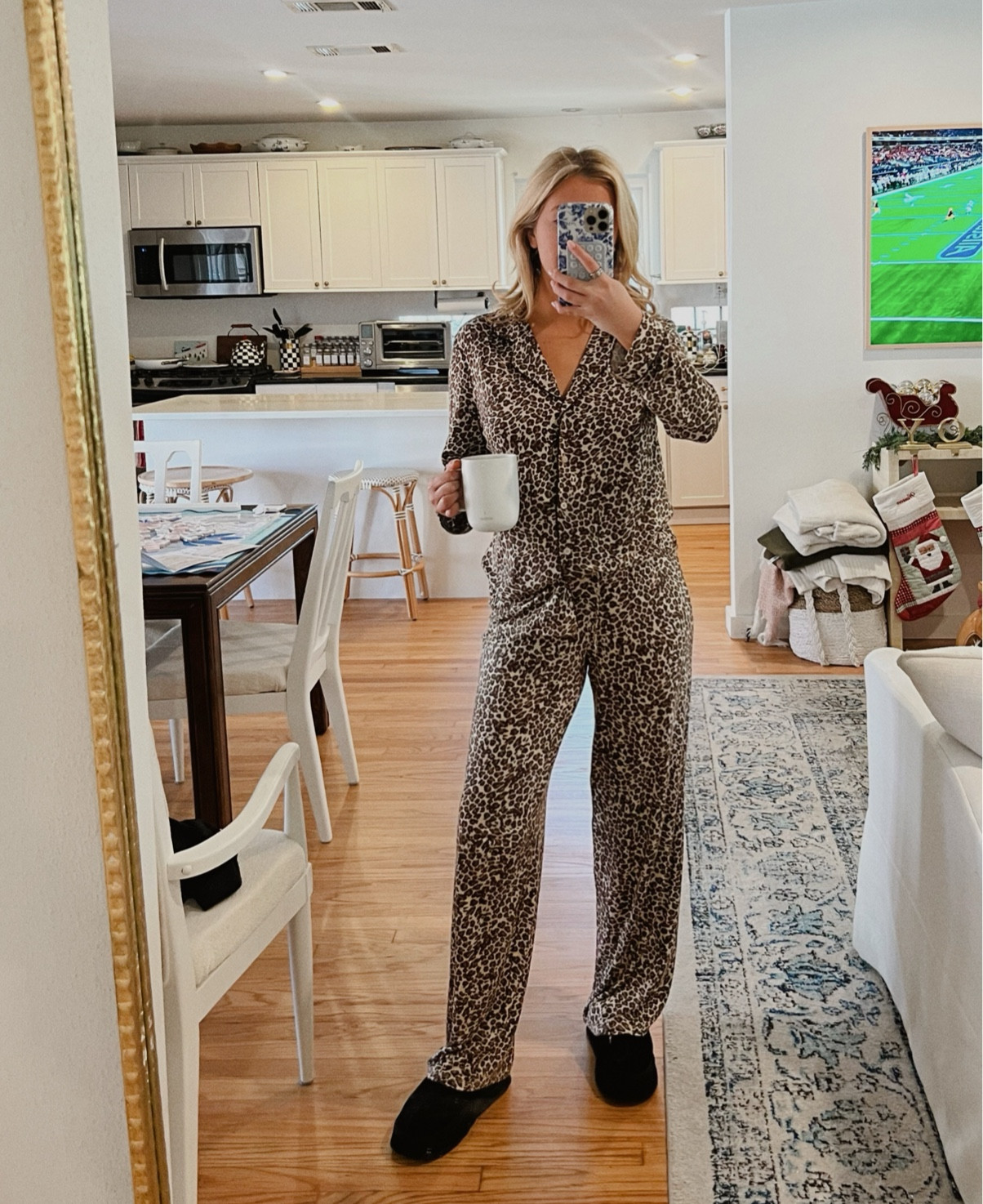 The softest pajamas I own &amp; they’re currently 35% off - $51! Wearing a S - id size up if in between sizes for a comfier fit!

#LTKHoliday #LTKFindsUnder100 #LTKStyleTip