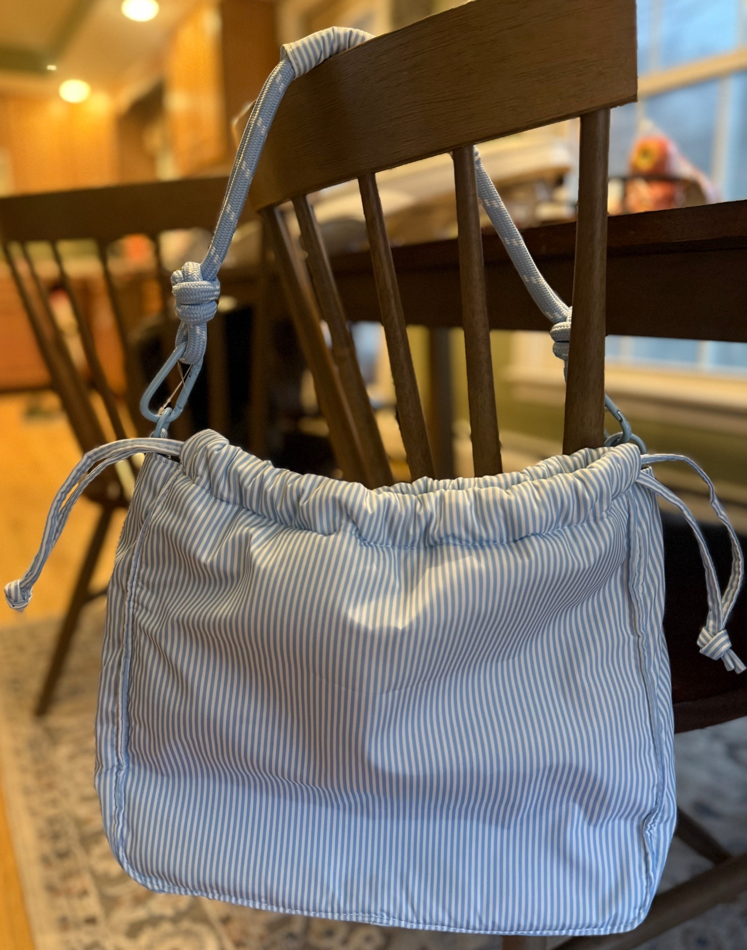 Found the cutest bag, going to use this for school to pack my snacks and keys! #walmart #purse 

#LTKmomlife #LTKdayinmylife #LTKgrwm