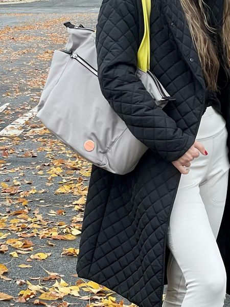 Super functional tote bag! So many colors available! Great gift too♥️
This quilted coat is a must have! So good!
Gray pants are fleece lined. Love them! 🤎



Warm outfit Christmas gifts quilted jacket black jacket black coat navy quilted coat warm leggings

#LTKGiftGuide #LTKSeasonal #LTKHoliday