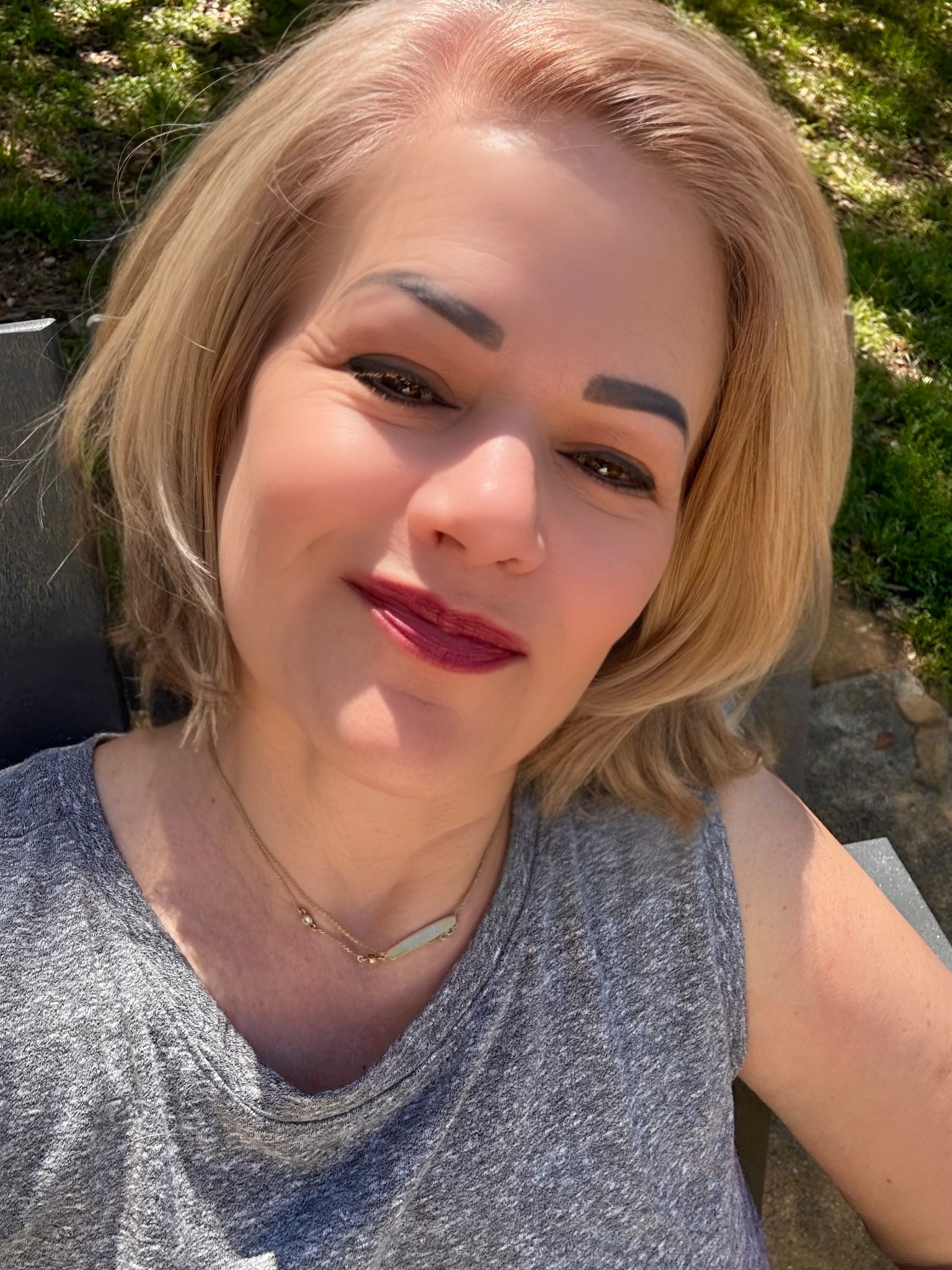 When #SanAntonio has beautiful weather that isn’t scalding your face off, you just have to document it. Plus, I survived all four #dogs getting sprayed last night! 🦨 Great lipstick for a beautiful, sunny (but cool) day! 



#LTKdayinmylife