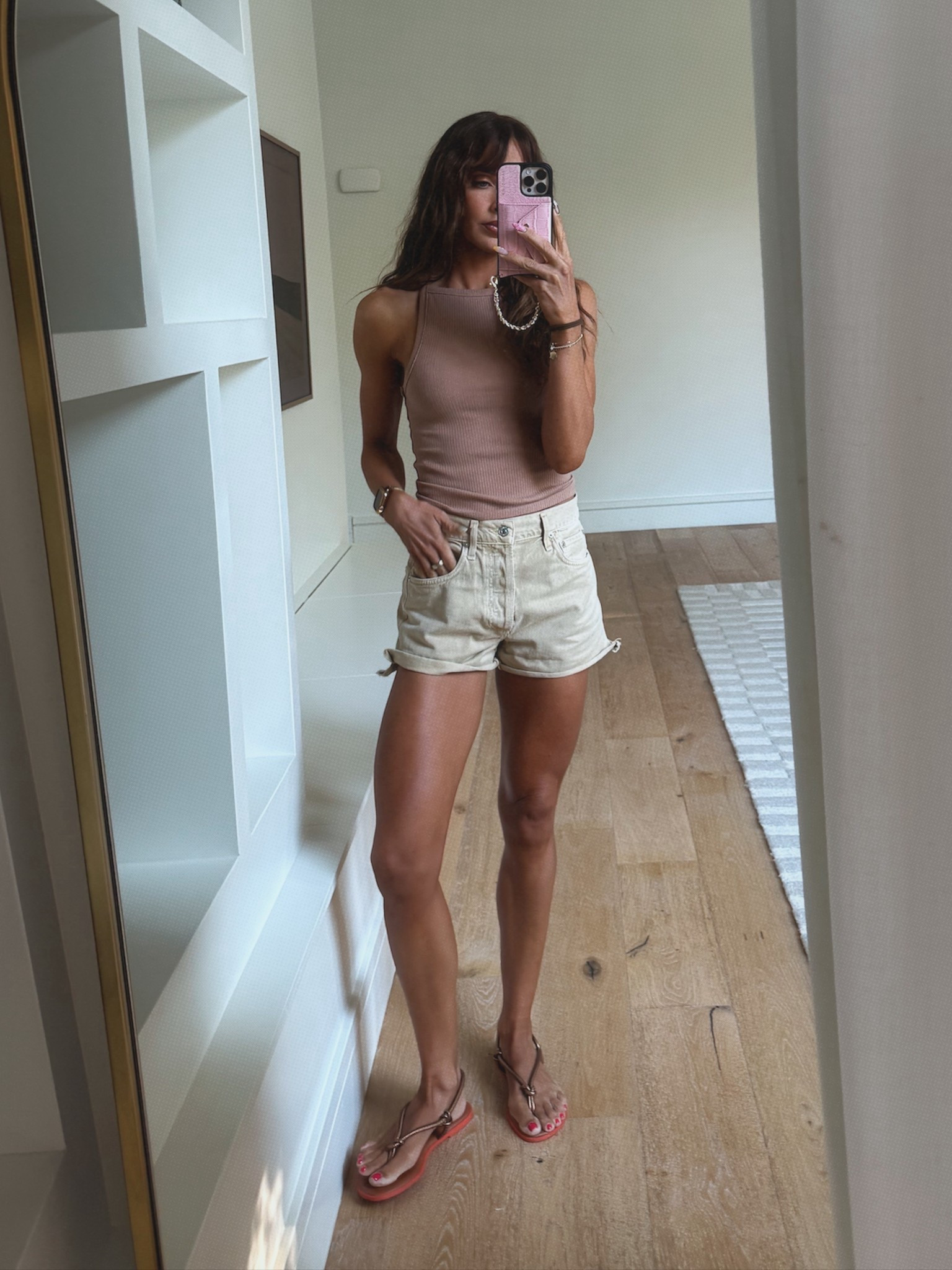 Loving the neutrals here 