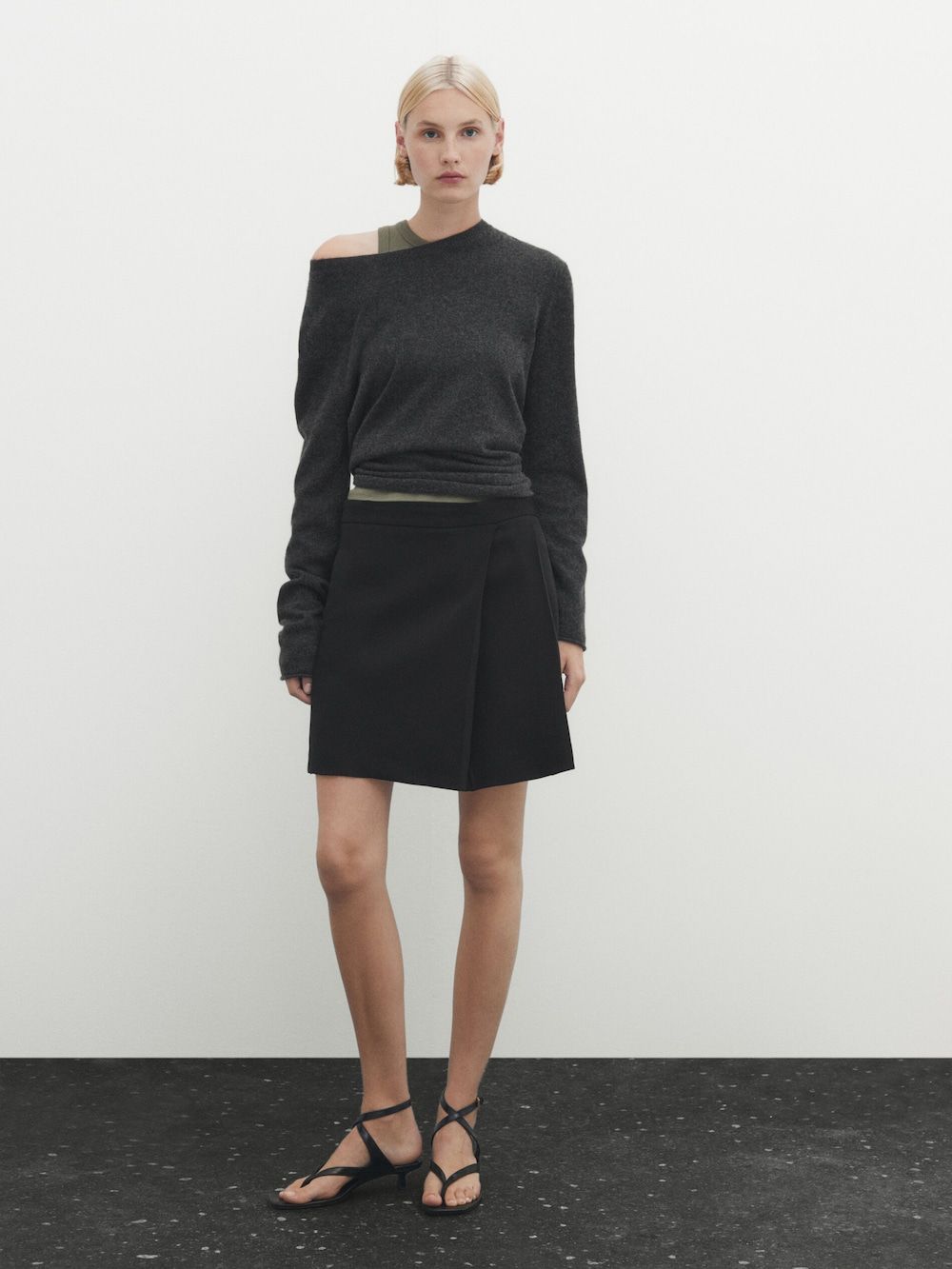 Mini skirt with box pleats | Massimo Dutti (US)