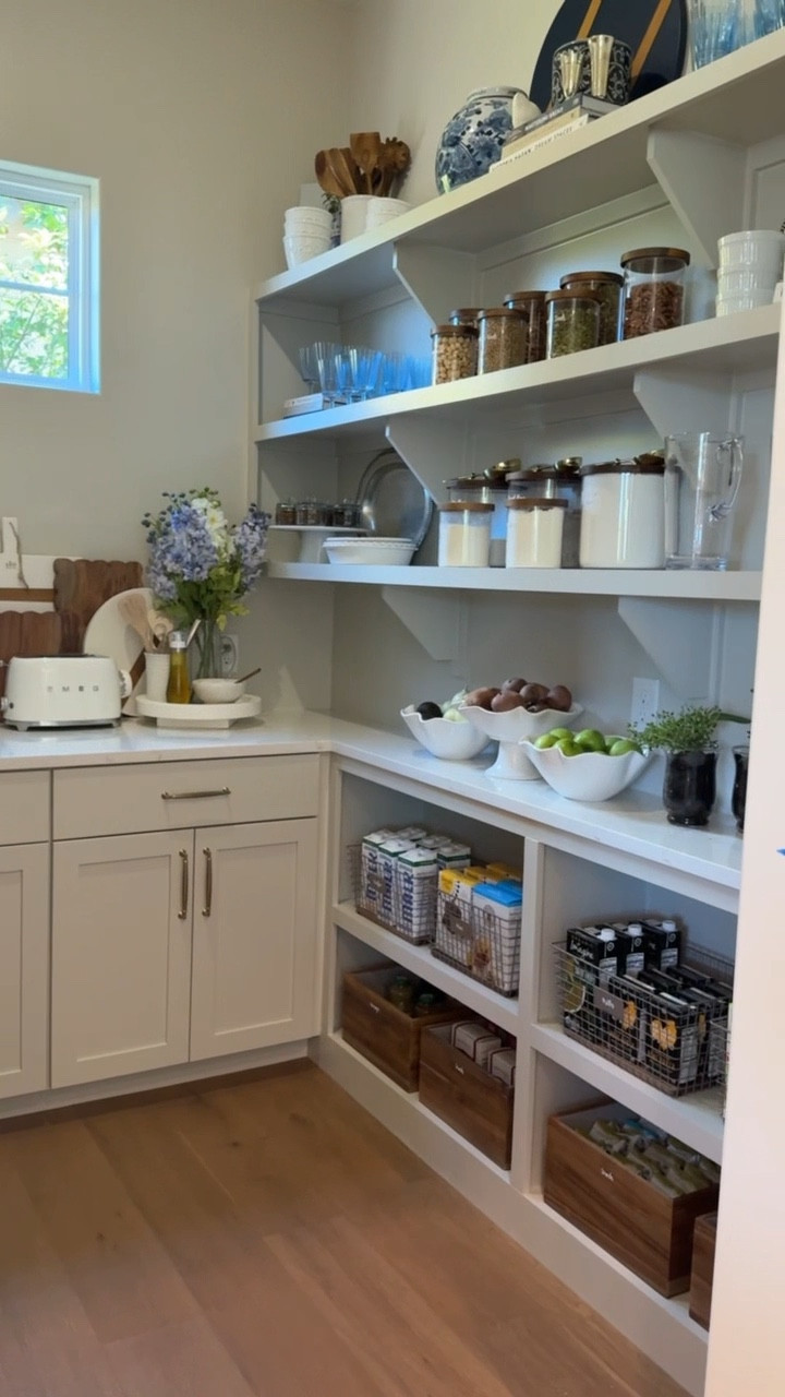 Christina’s Pantry is an amazing example of how beautiful organization can be! Combining gorgeous NEAT Method product with functional decor, this space is both visually appealing and effectively operating as a focal point of the home 💐

#LTKHome