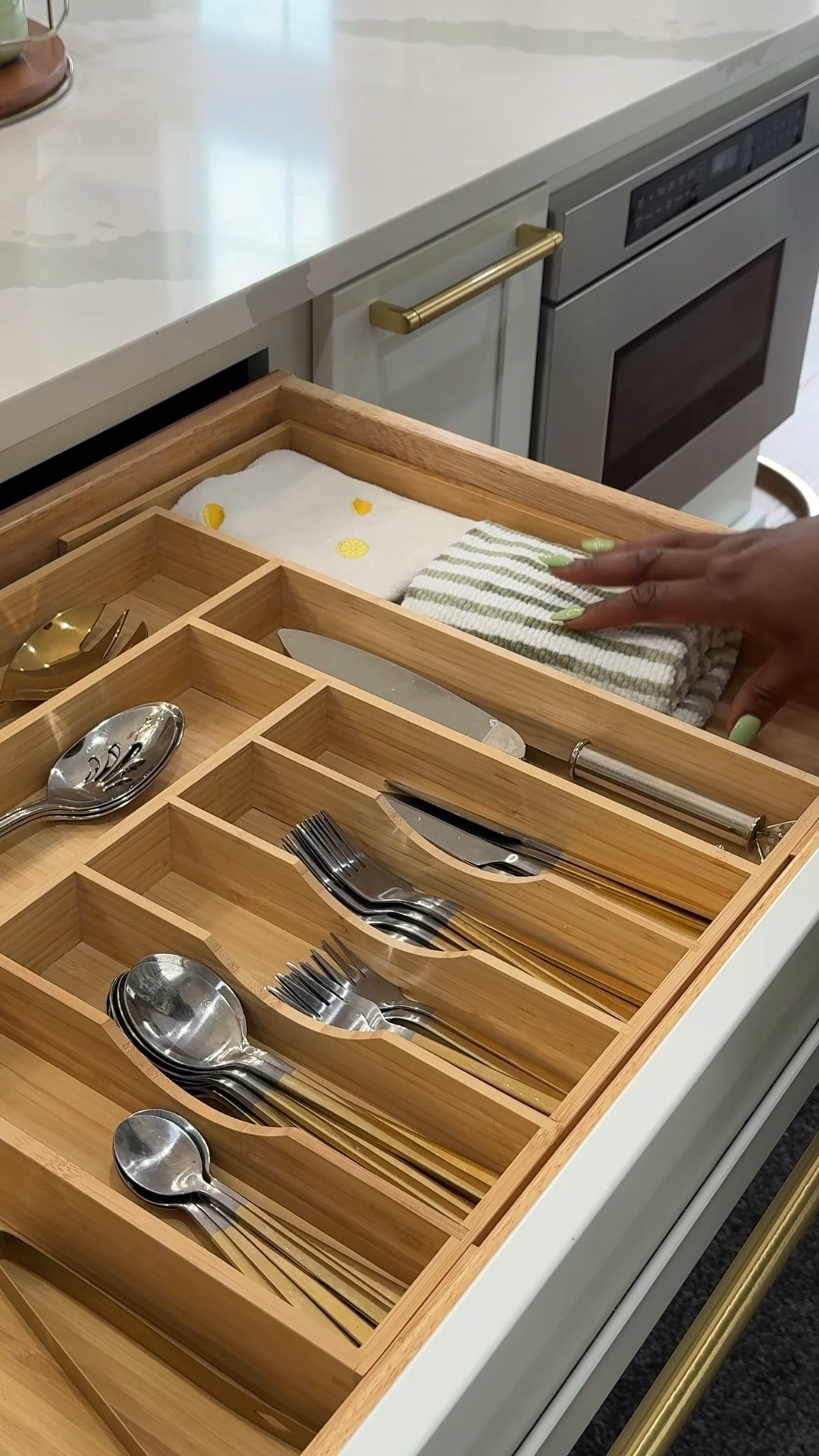 Kitchen drawer organization. Shop organizer below 

Organization kitchen drawer organization home organization home decor 



#LTKHome #LTKSaleAlert