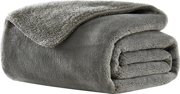 UGG® Whitecap Fleece Throw Blanket | Nordstromrack | Nordstrom Rack