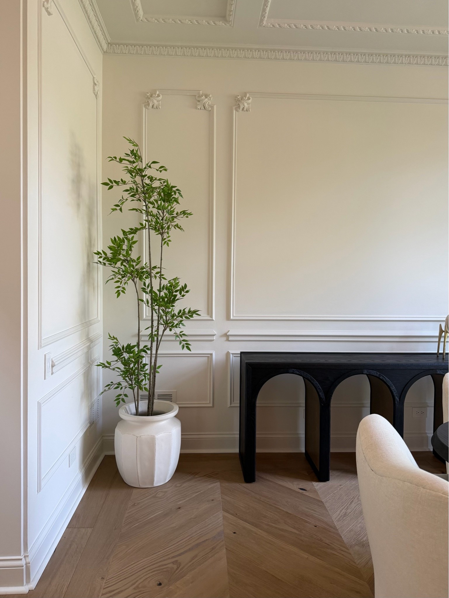 Dining room console, faux tree, home plant, decor, interior design

#LTKHome #LTKdayinmylife #LTKstorytime
