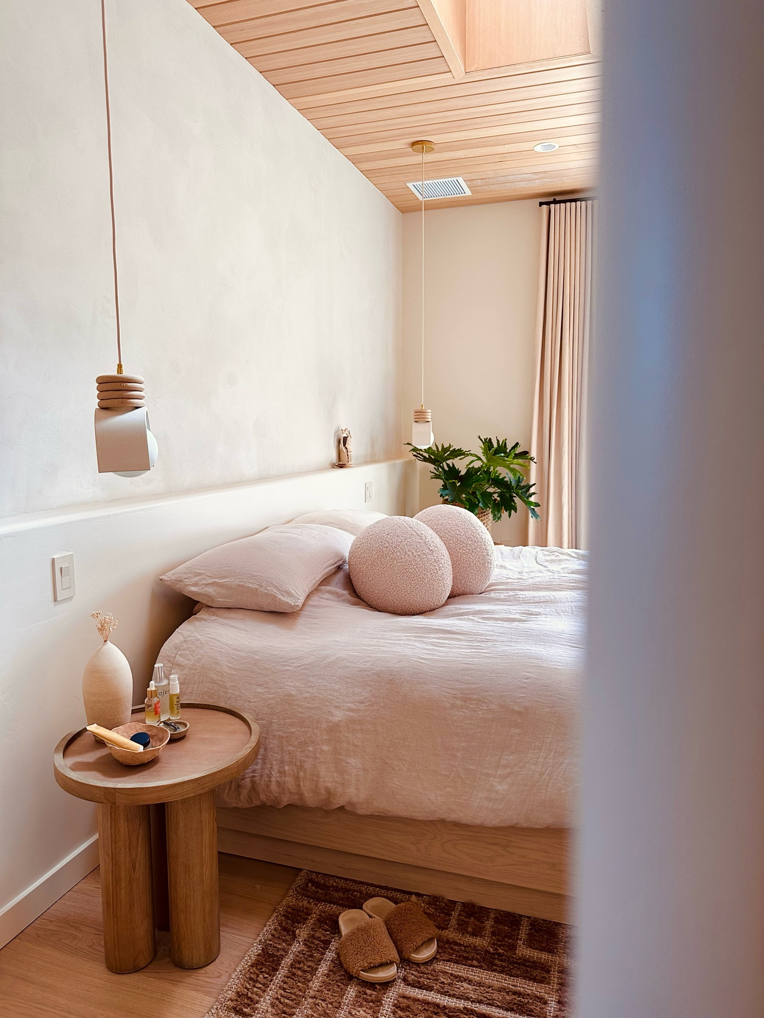 Neutral bedroom inspiration - platform bed - light wood furniture - ceramic pendant lights - linen bedding 

#LTKhome