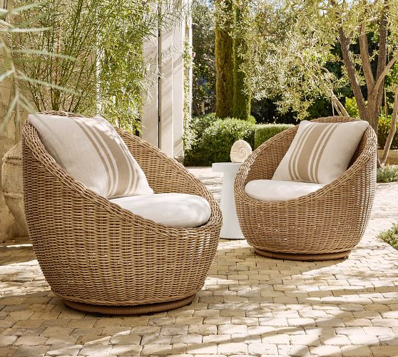 Huntington Petite Wicker Swivel Outdoor Papasan | Pottery Barn (US)