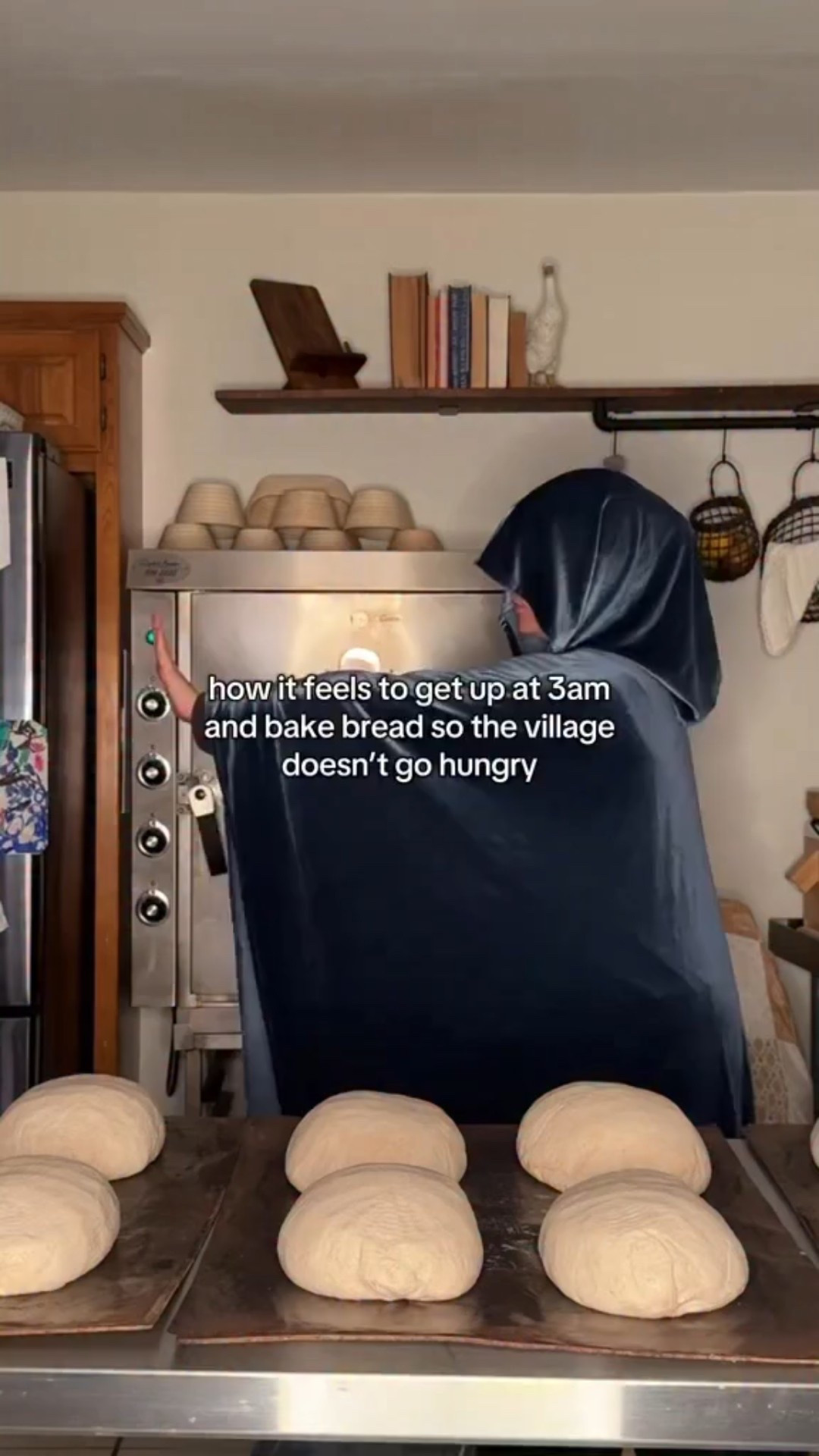 Arwen cloak / robe!

#sourdough #baker #bakery