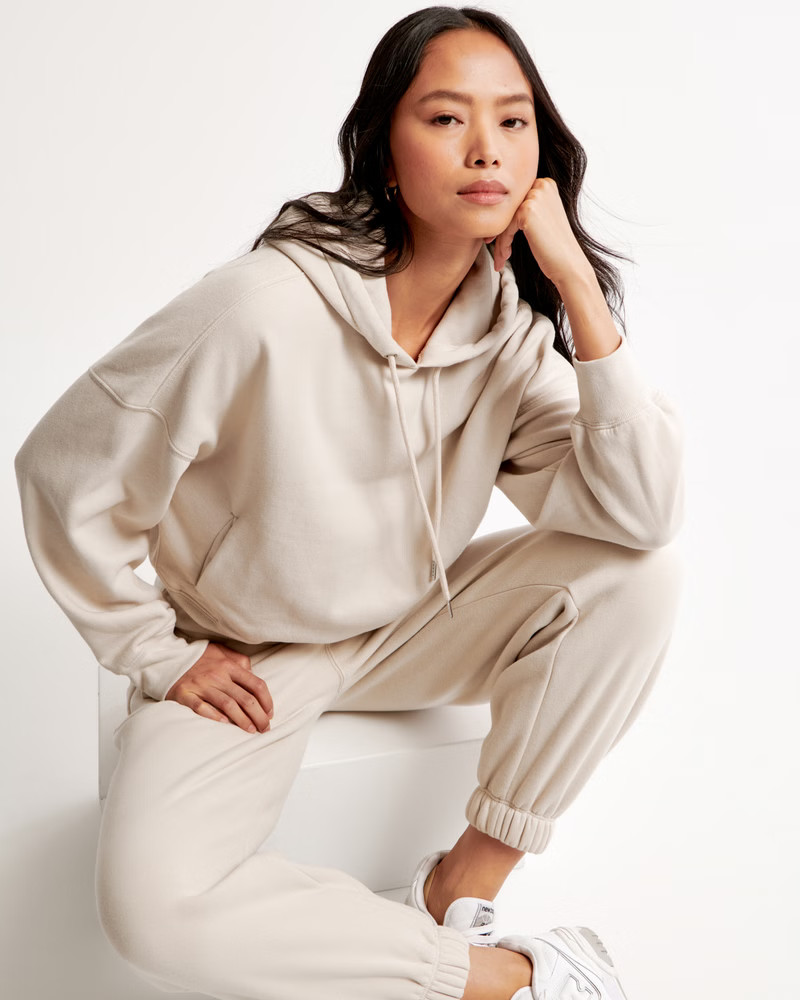 Essential Sunday Hoodie | Abercrombie & Fitch (US)