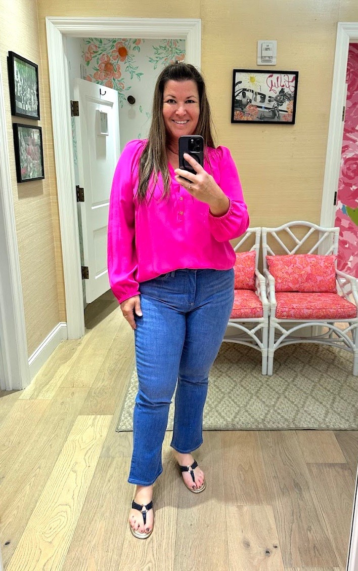 The iconic Elsa shirt from Lilly Pulitzer is on sale for only $64 right now (normally $178) in over a dozen colors!

#lillyPulitzer 

#LTKOver40 #LTKMidsize