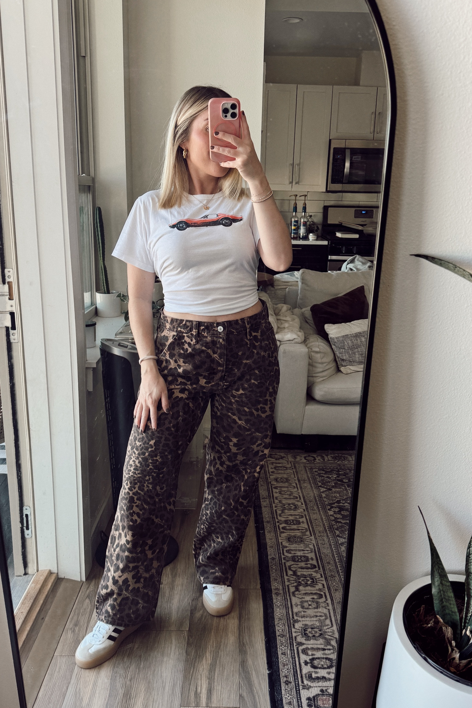 corvette, corvette. ♥️ wearing length short in mid-rise jeans!

#LTKSeasonal #LTKShoeCrush #LTKFallSale