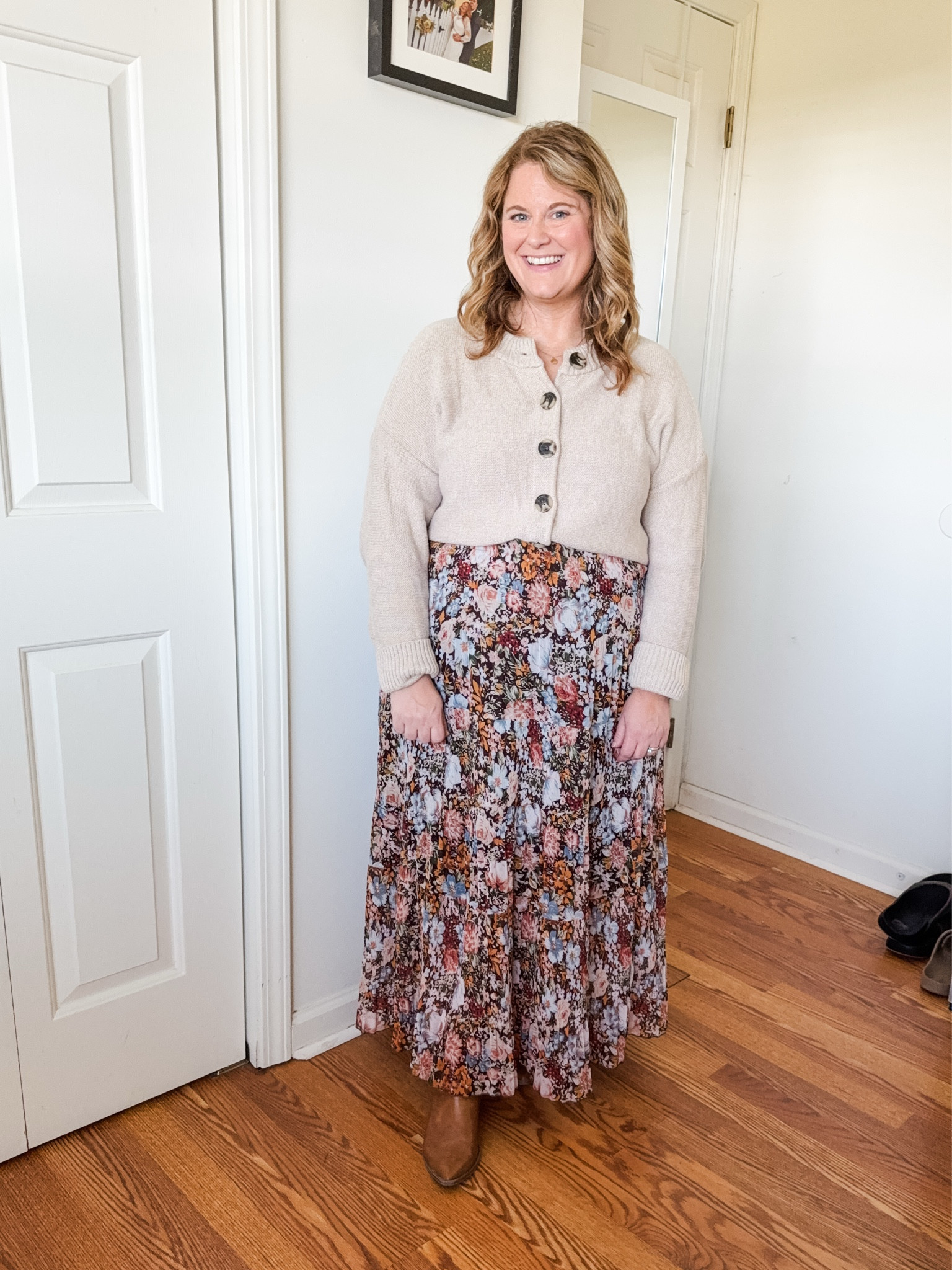 Fall outfit idea - wearing an XL in my skirt and a large in my Quince cardigan 

#LTKMidsize #LTKSeasonal #LTKPetite