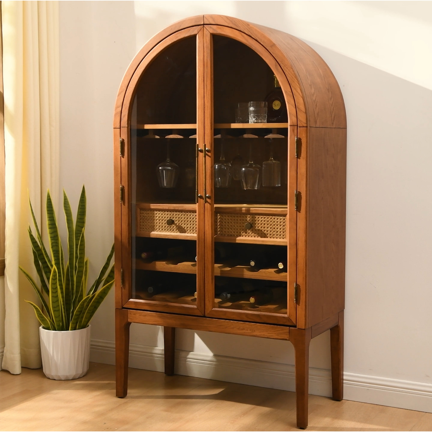 Valborg 36" Oak Bar Cabinet | Hernest