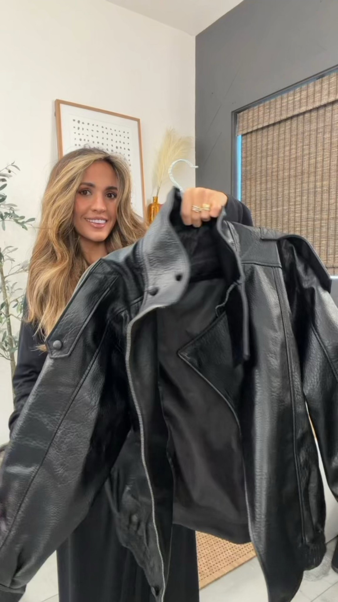 Casual outfit featuring my new fave leather jacket!! Linked a more affordable option that looks really similar too!

leather jacket, striped long sleeve, fall fashion, petite style, anine bing, zara, casual outfit 



#LTKStyleTip #LTKPetite #LTKSeasonal