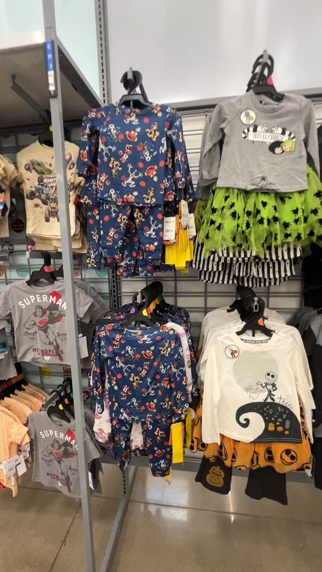 Halloween pajamas and sets for kiddos!  🎃 
