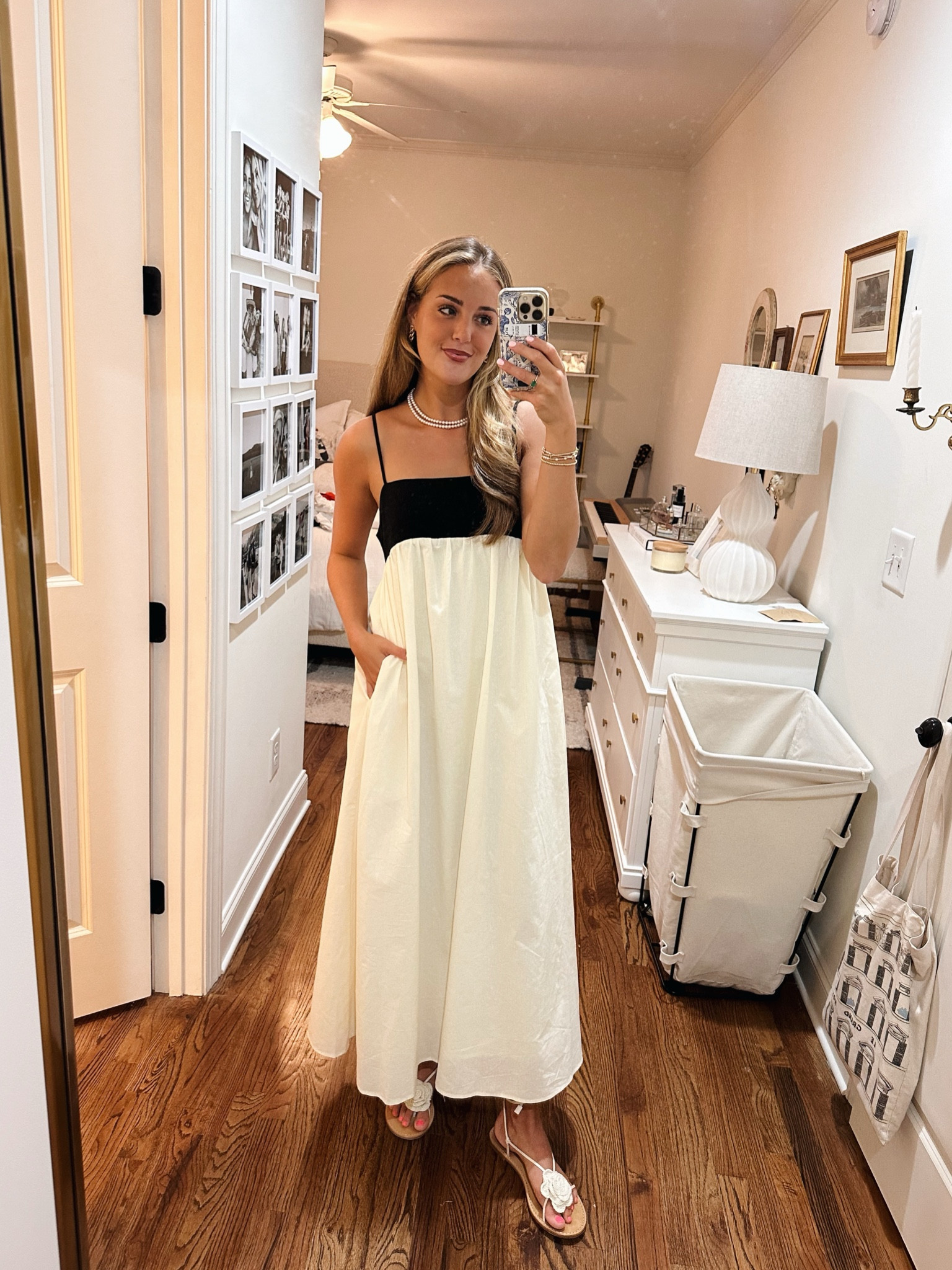 This new black and white linen dress is the perfect transition dress from summer to fall 🍁

#LTKSeasonal #LTKFindsUnder100 #LTKStyleTip