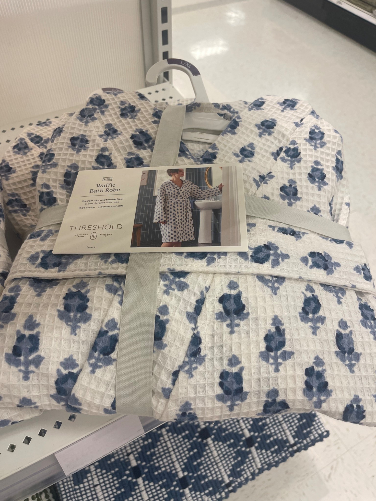 Women’s floral waffle robe 