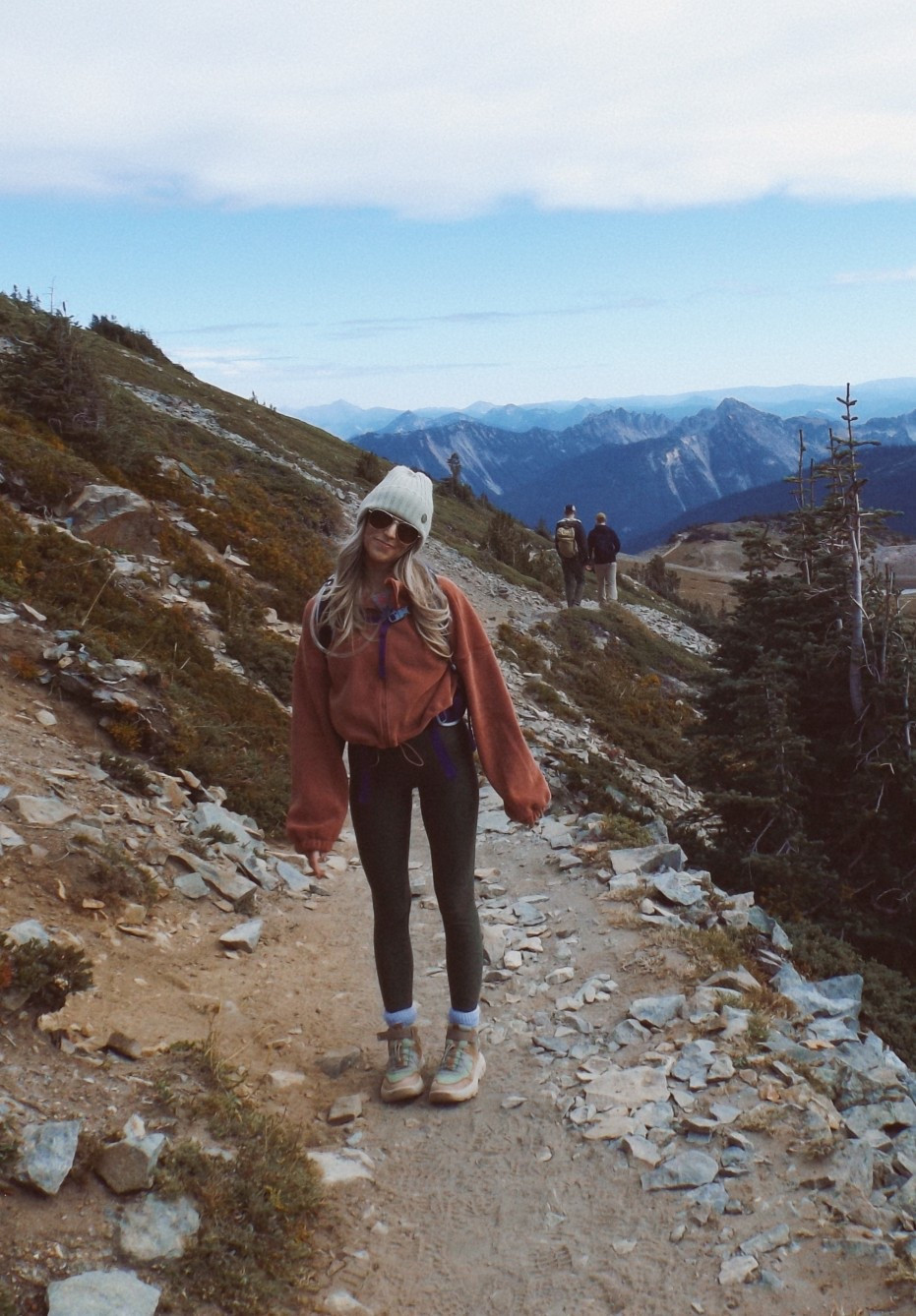 HIKING OUTFITspark

#LTKActive #LTKStyleTip #LTKWorkwear