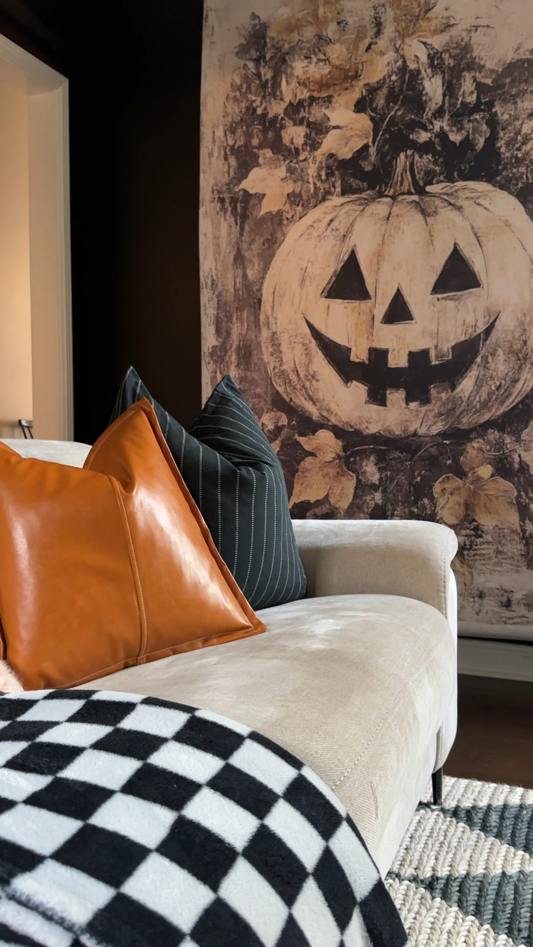 BACK IN STOCK! Grab my pumpkin tapestry before it sells out again!

#LTKSeasonal #LTKSaleAlert #LTKHome