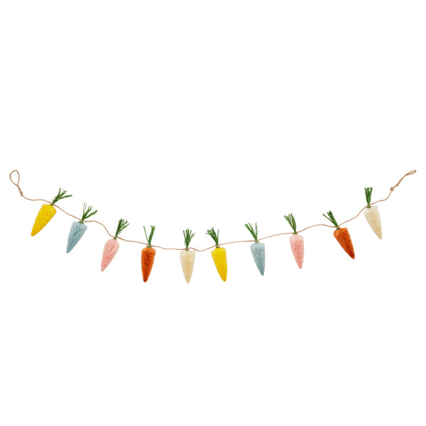 Carrot Bottle Brush Garland | Mud Pie