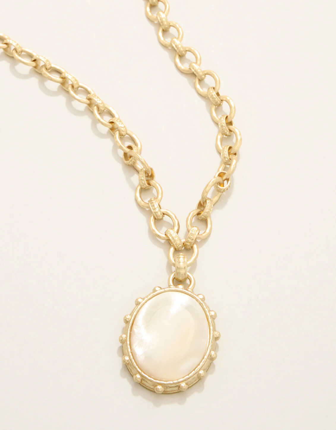 Mercer House Necklace 18" Mother-of-Pearl | Spartina 449