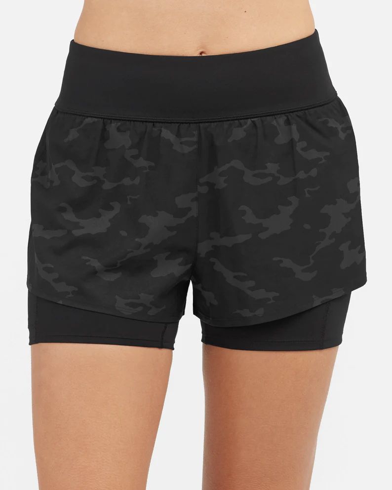 The Get Moving Short, Camo | Spanx