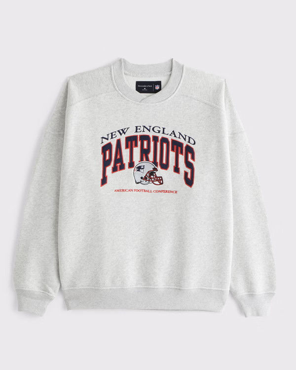 New England Patriots Graphic Crew Sweatshirt | Abercrombie & Fitch (US)