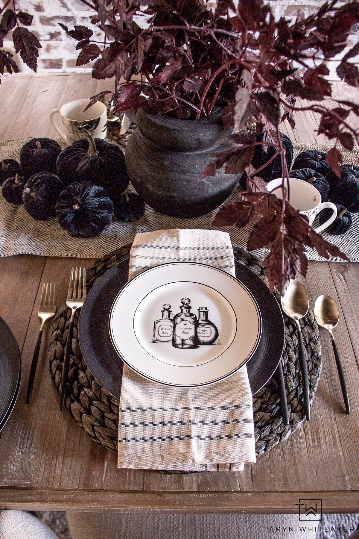 Consider this your sign to add a little spooky to every corner 👻🎃 Sharing Halloween decor finds that are equal parts fun, festive, and cute!

#LTKSeasonal #LTKHome