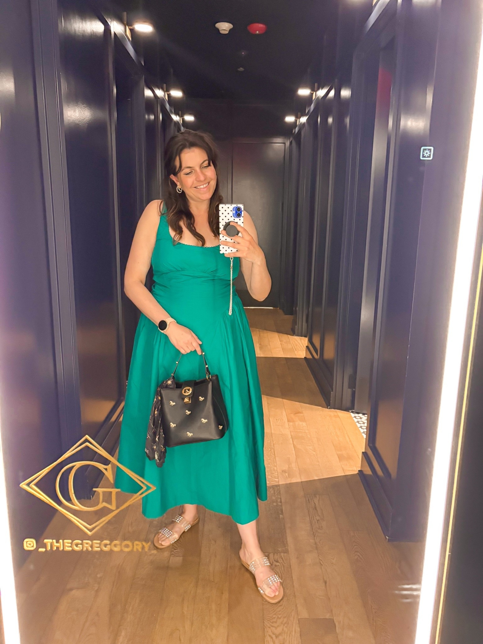 The most comfortable sun dress for a night out, and even better it doesn’t require a bra! Plus, my new horsey purse.

#LTKootd #LTKMidsize #LTKOver40
