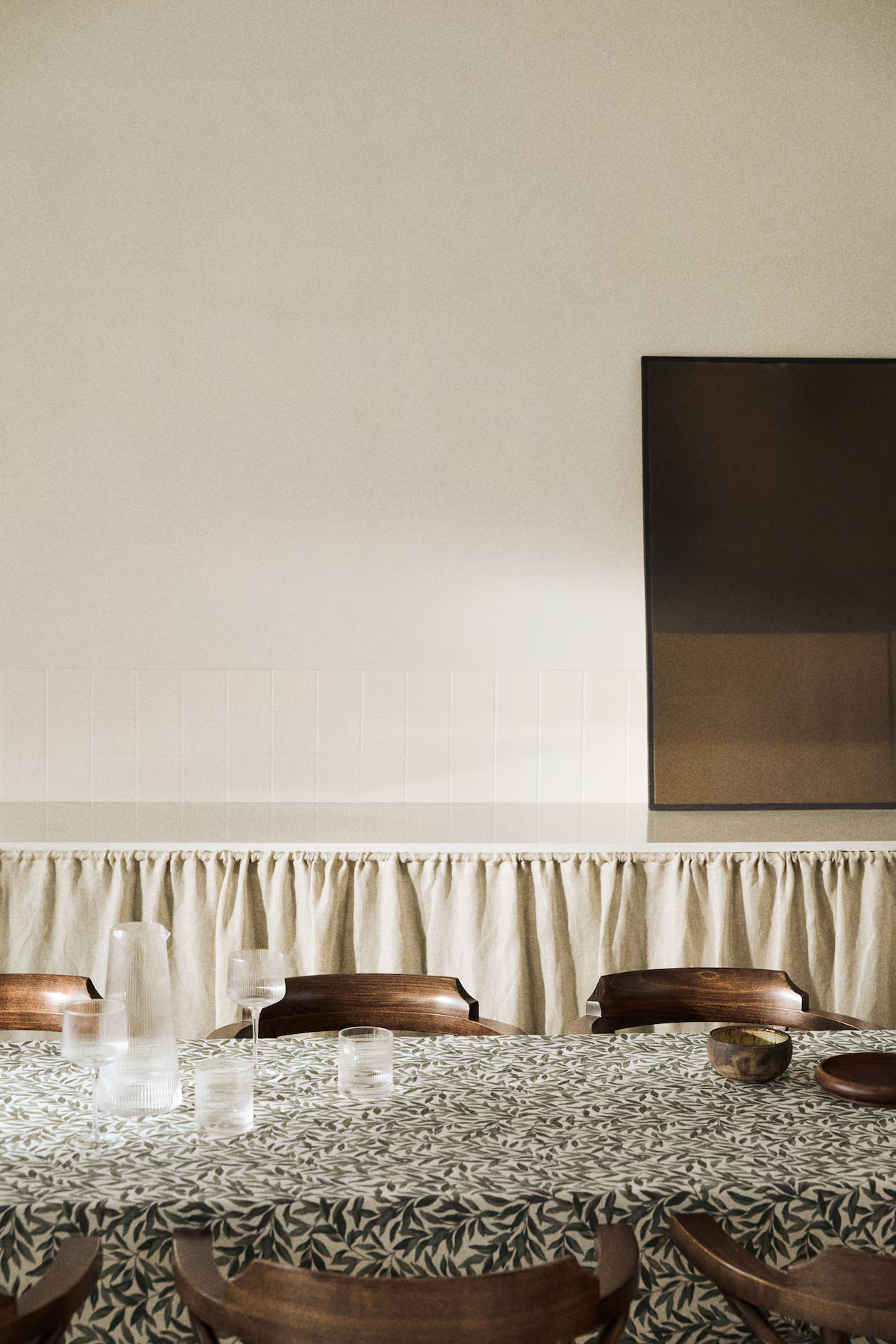 Patterned cotton tablecloth | H&M (UK, MY, IN, SG, PH, TW, HK)