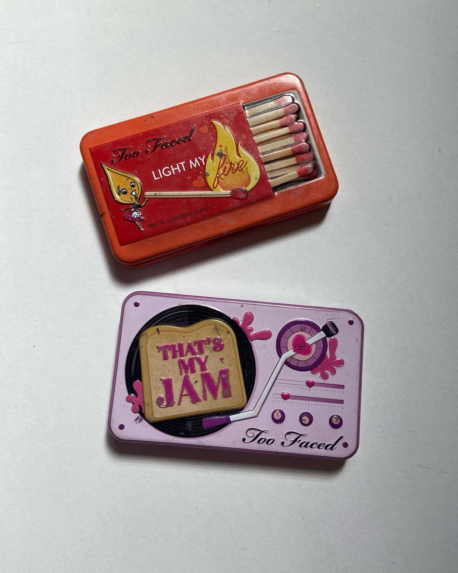 Para primeira sexta-feira de primavera clara uai paleta de sombras você prefere usar? Tons laranjinhas e quentes com a light my fire ou lilás e mais frios com a That’s my jam? #toofaced #tgif

#LTKbrasil #LTKSeasonal #LTKbeauty