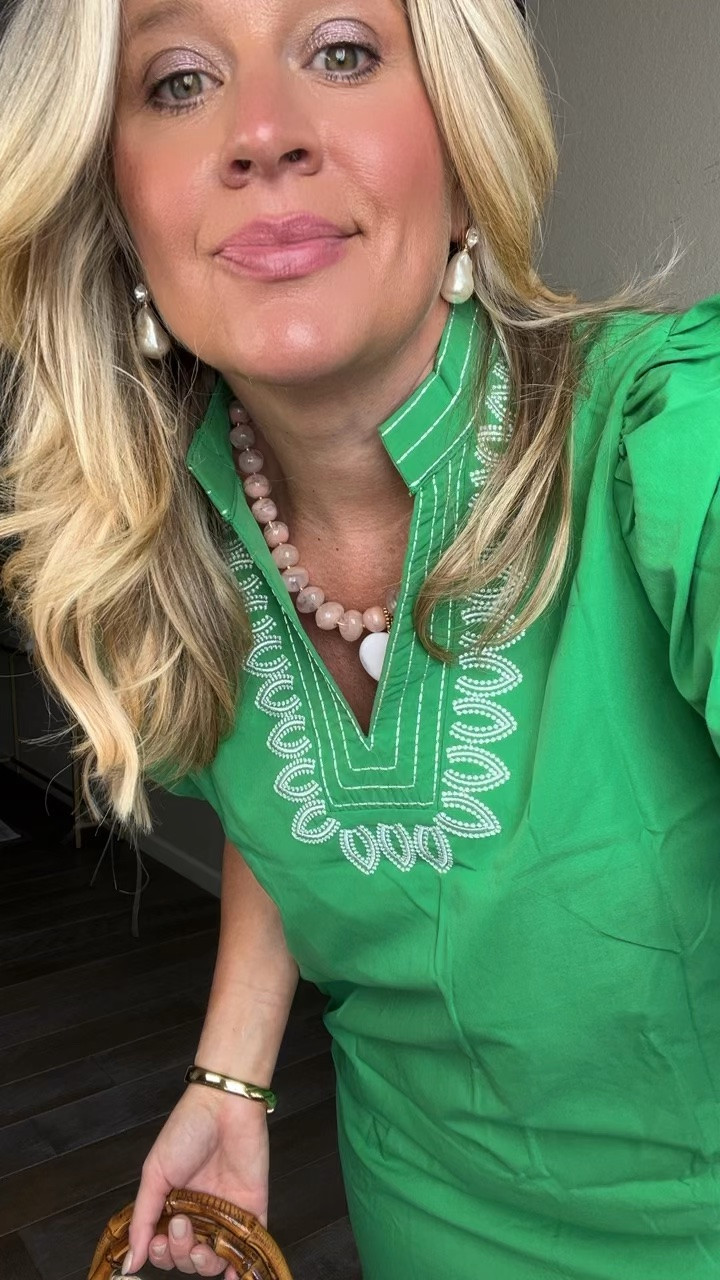 ✨Tap the bell, save and ❤️ for over 40 fashion, midlife style, midsize fashion and luxury looks for less. 

The Secret Behind My Most Complimented Outfits....

👑 Helping you look good, feel good.-Lindsey Denver   

Check back daily for belly-friendly style, confidence, and Outfit Physics™.

#LTKOver40 #LTKPlusSize