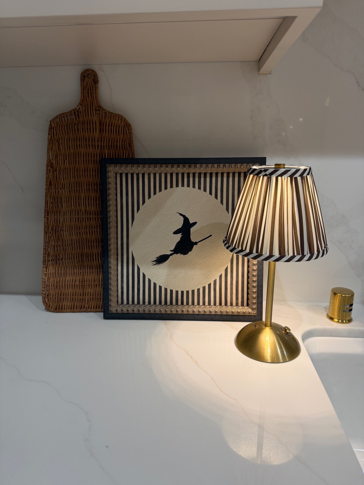 Cutest little lamp

#LTKHome #LTKSeasonal