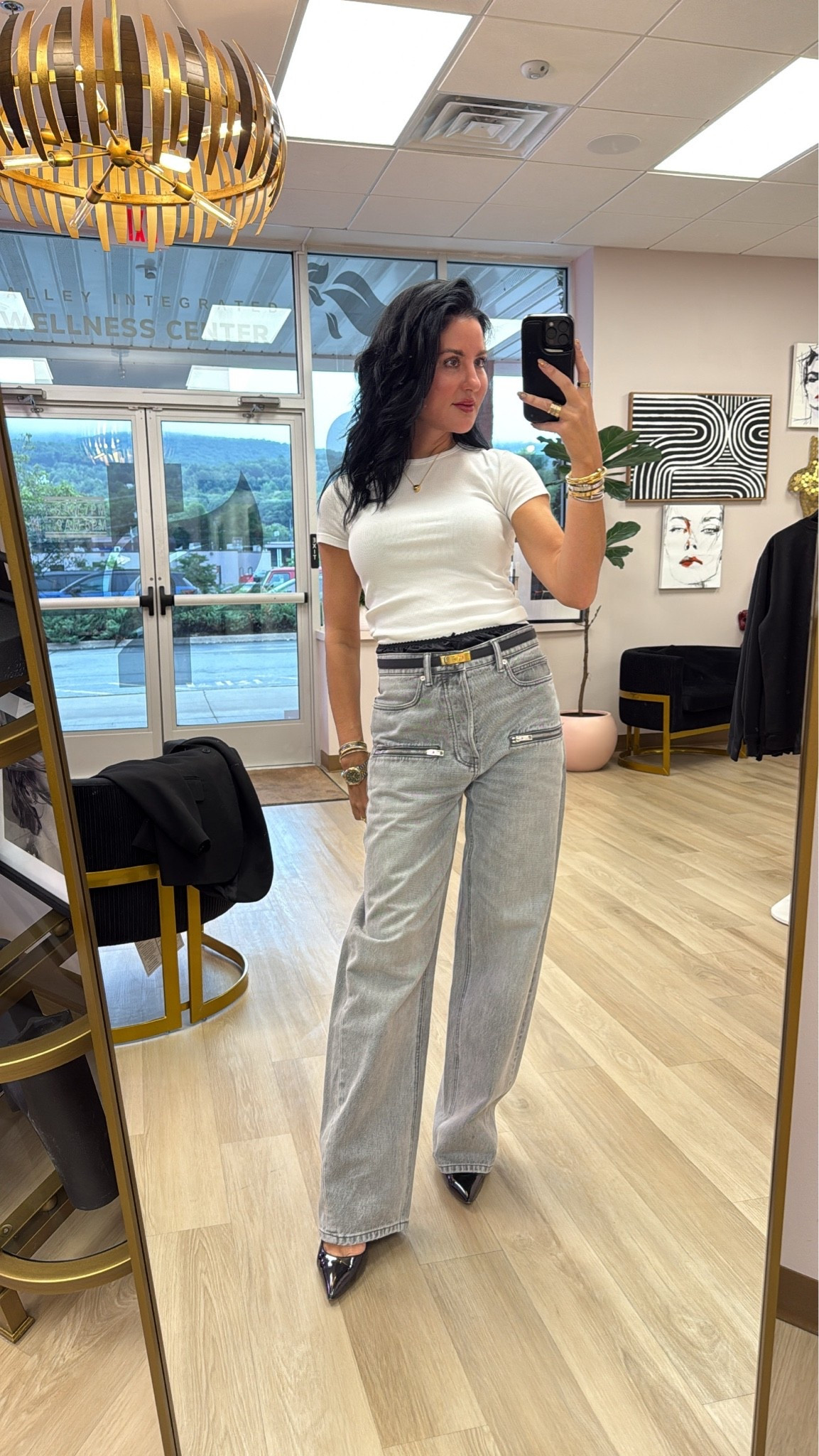 Jeans on sale

#LTKWorkwear #LTKdayinmylife #LTKgrwm